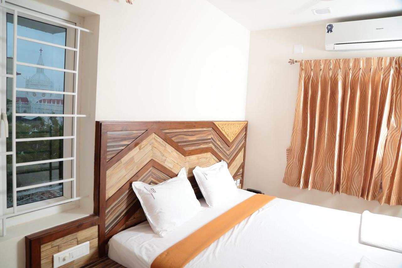 Annai In Saravana Bhavan Fine Stay And Restaurant Веланканни Экстерьер фото